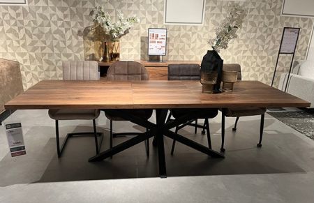 uitschuiftafel Gianta